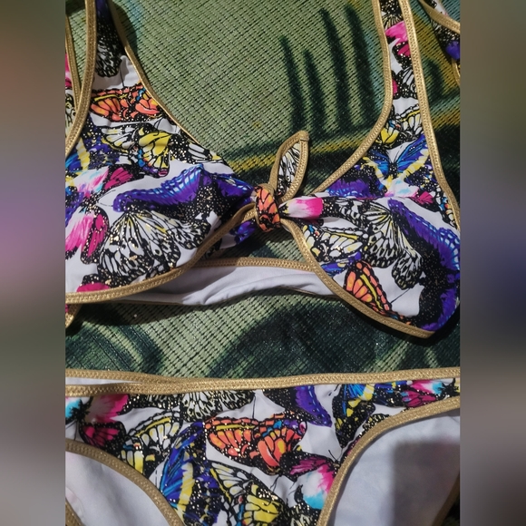 Butterfly baithing suit,size small! - Picture 2 of 2